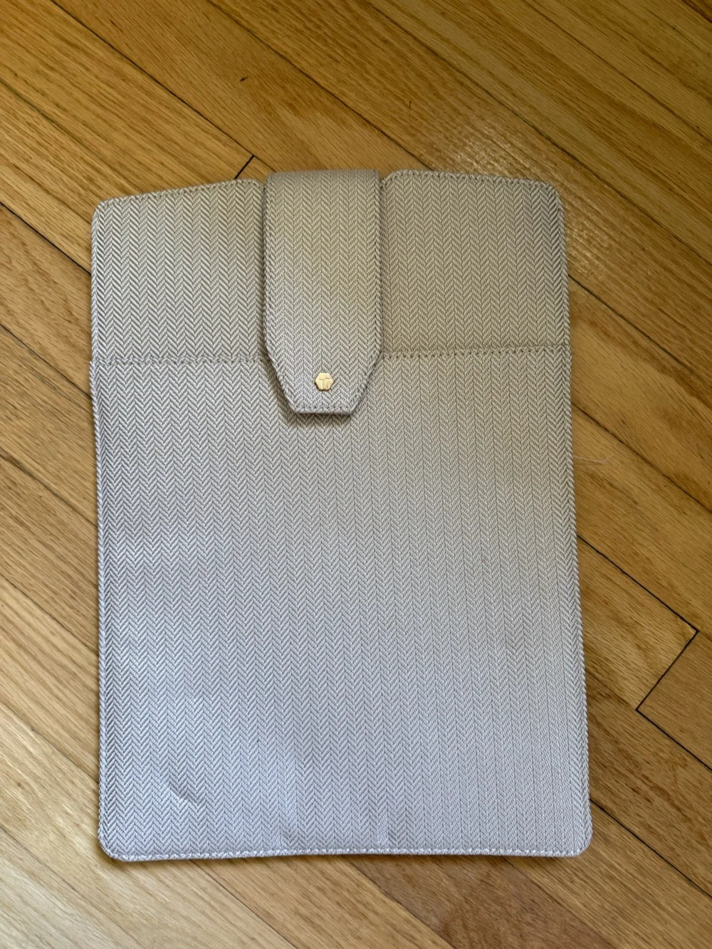 Lindsay Albanese Neutral Herringbone Laptop Case
